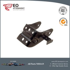 Nissan Maxima Engine Mount Bracket